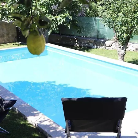 Casa Do Mestre Inteira * Vila de Punhe