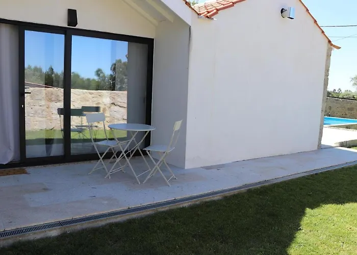 Casa Do Mestre Inteira بيت للعطل Vila de Punhe