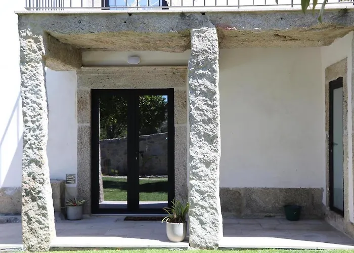 Holiday home Casa Do Mestre Inteira Vila de Punhe